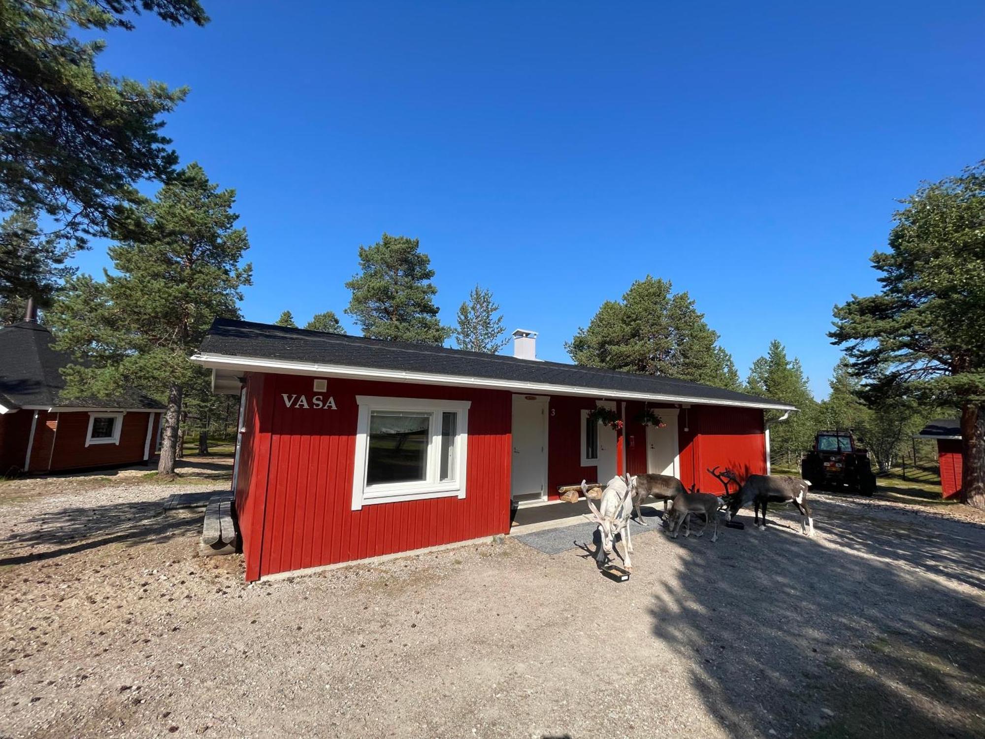 Porotila Toini Sanila Hotel Sevettijärvi Exterior photo